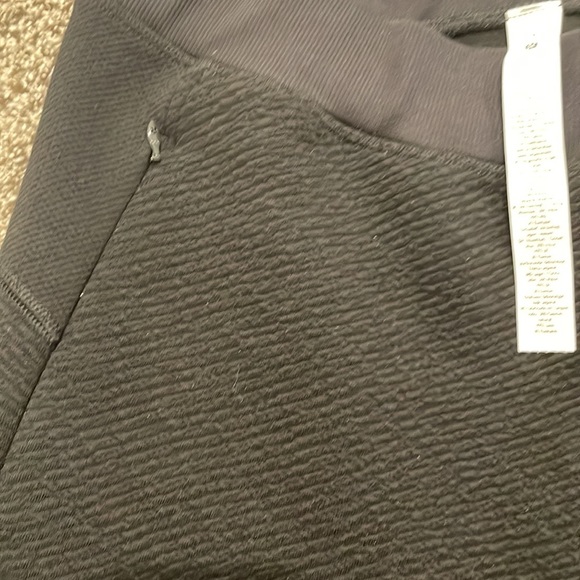 NWOT Lululemon pants. Removed tags, never worn. - Picture 3 of 5